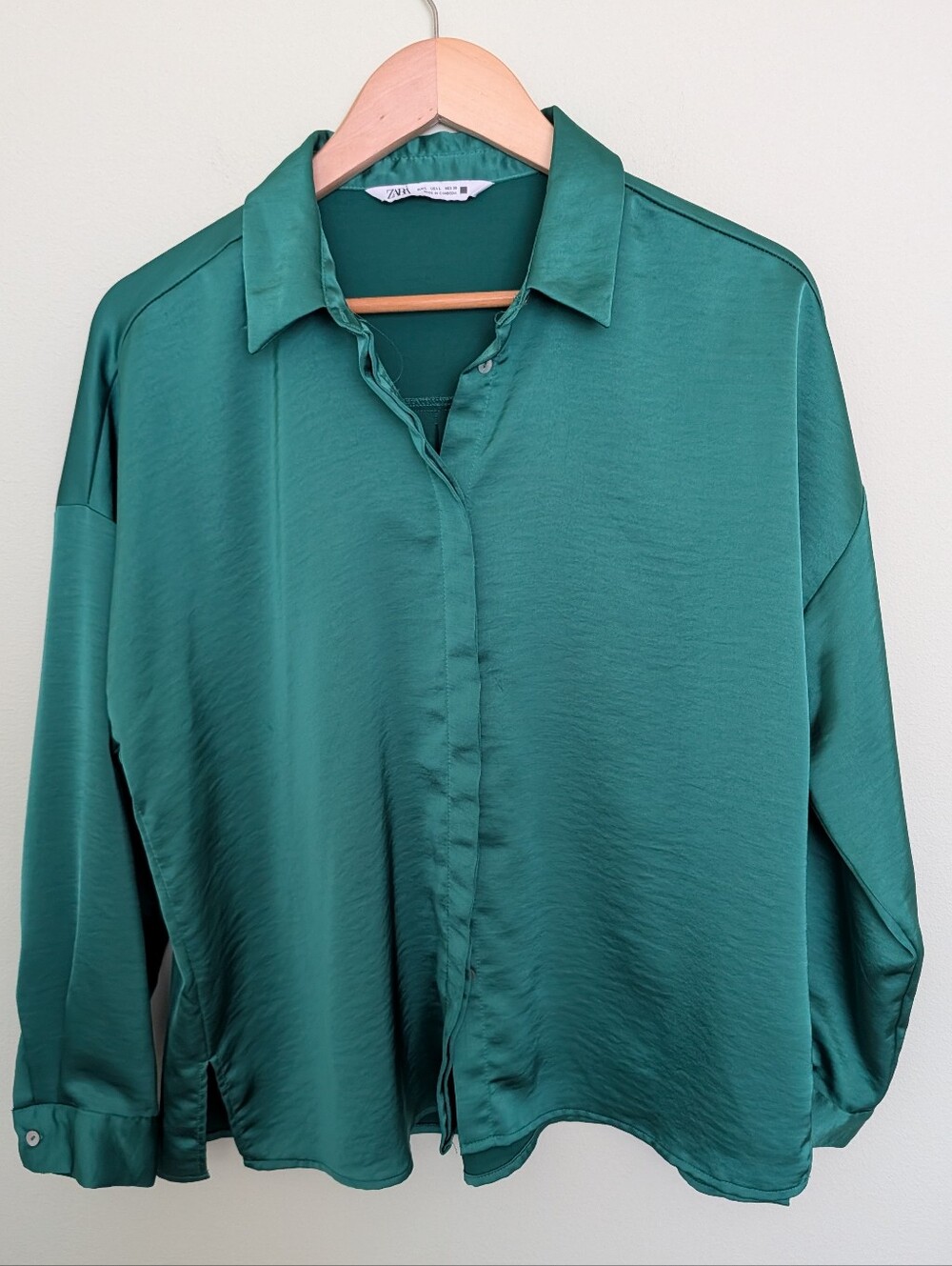 Zara Kelly Emerald Green Satin Oversized Button Down Blouse Shirt Size Large